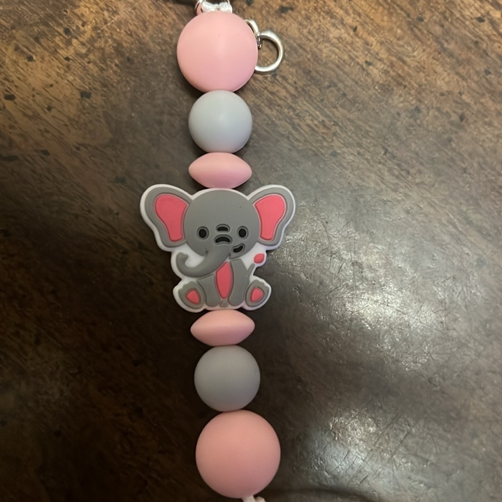 Handmade Ribbon Elephant Keychain - Picture 2 of 3